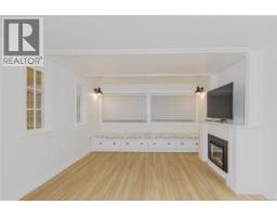 Entrance - 114 2100 Granite St, Oak Bay, BC V8S3G7 Photo 5