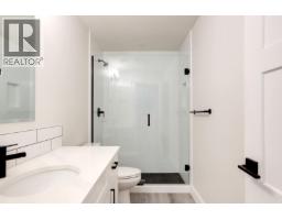 3pc Bathroom - 1999 15 Avenue Unit 14, Vernon, BC V1T0C6 Photo 2