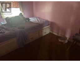 Bedroom - 79 Elm Street, Bridgewater, NS B4V2V5 Photo 4