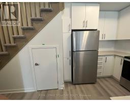 3 3409 Ridgeway Drive, Mississauga, ON L5L0B9 Photo 5