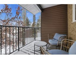 Dining room - 18024 96 Av Nw, Edmonton, AB T5T3N2 Photo 2