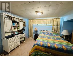 Bedroom 4 - 22 Gildea Street, Hamilton, ON L8V2G7 Photo 4