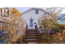 Dining room - 11 Harbour Drive, Dartmouth, NS B2Y3N8 Photo 2