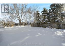 Kitchen - 48 Dickinson Court, Centre Wellington, ON N0B1S0 Photo 5