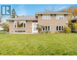 Living room - 128 Rose Street, Barrie, ON L4M2T7 Photo 3