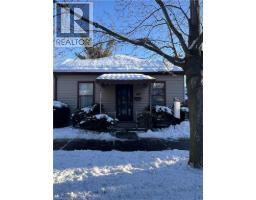 Bedroom - 49 Pearl Street, Brantford, ON N3T3N5 Photo 2