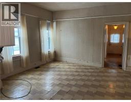 Bedroom - 49 Pearl Street, Brantford, ON N3T3N5 Photo 5