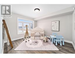 Family room - 11 Addyman Crescent, Clarington, ON L1B0X1 Photo 3