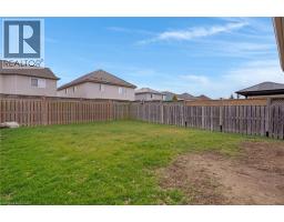 Recreation room - 32 Lilywood Drive, Cambridge, ON N1P1G9 Photo 4