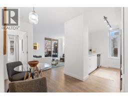 Bathroom - 607 845 Johnson St, Victoria, BC V8W0G3 Photo 4