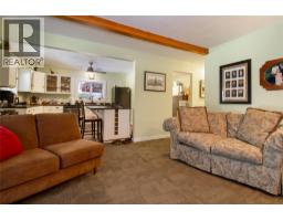 Living room - 475 Westside Road, Trout Lake, BC V0G1R2 Photo 5