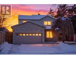 Dining room - 4 Gilmour Drive, Ajax, ON L1S5J9 Photo 4