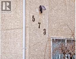 Primary Bedroom - 573 10th Avenue Unit 2, Castlegar, BC V1N1K6 Photo 3