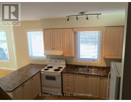 Bedroom 2 - A 9 Benson Avenue, Mississauga, ON L5H2P1 Photo 5