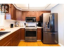 2pc Bathroom - 517 2 Streetcrescent, Wainwright, AB T9W1A8 Photo 5