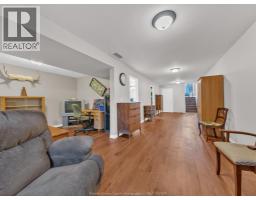 Storage - 3755 Holburn, Windsor, ON N9E4S9 Photo 3