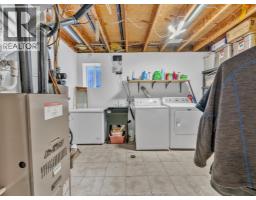 4pc Bathroom - 3755 Holburn, Windsor, ON N9E4S9 Photo 2