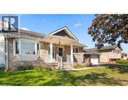 Laundry room - 611 W Clare Avenue, Welland, ON L3C3B9 Photo 2