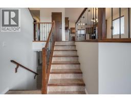 Dining room - 11 Cougar Cove N, Lethbridge, AB T1H6M7 Photo 3