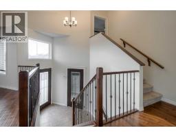 Foyer - 11 Cougar Cove N, Lethbridge, AB T1H6M7 Photo 4