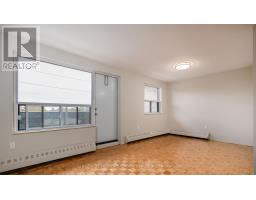 504 573 North Service Road, Mississauga, ON L5A1B5 Photo 4