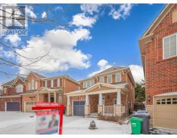 Kitchen - 5 Haverty Trail, Brampton, ON L7A0S7 Photo 3