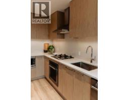 3051 Abbott Street Unit 305, Kelowna, BC V1Y0P1 Photo 5