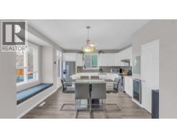 Foyer - 1120 Windhaven Close Sw, Airdrie, AB T4B0T9 Photo 4