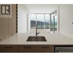 Kitchen - 1191 Sunset Drive Unit 2601, Kelowna, BC V1Y0J4 Photo 5