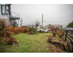 11 Hythe Avenue, Burnaby, BC V5B3H6 Photo 4