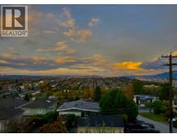 11 Hythe Avenue, Burnaby, BC V5B3H6 Photo 2