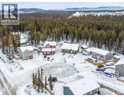 Living room - 2 Mackenzie Court, Whitehorse,  Y1A0P2 Photo 2