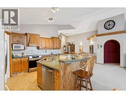 Dining room - 123 Whispering Way, Vulcan, AB T0L2B0 Photo 2