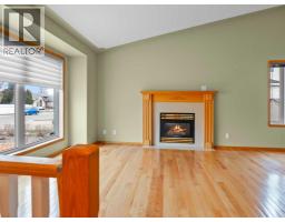 Bedroom - 22 Ansett Crescent, Red Deer, AB T4R2L9 Photo 4