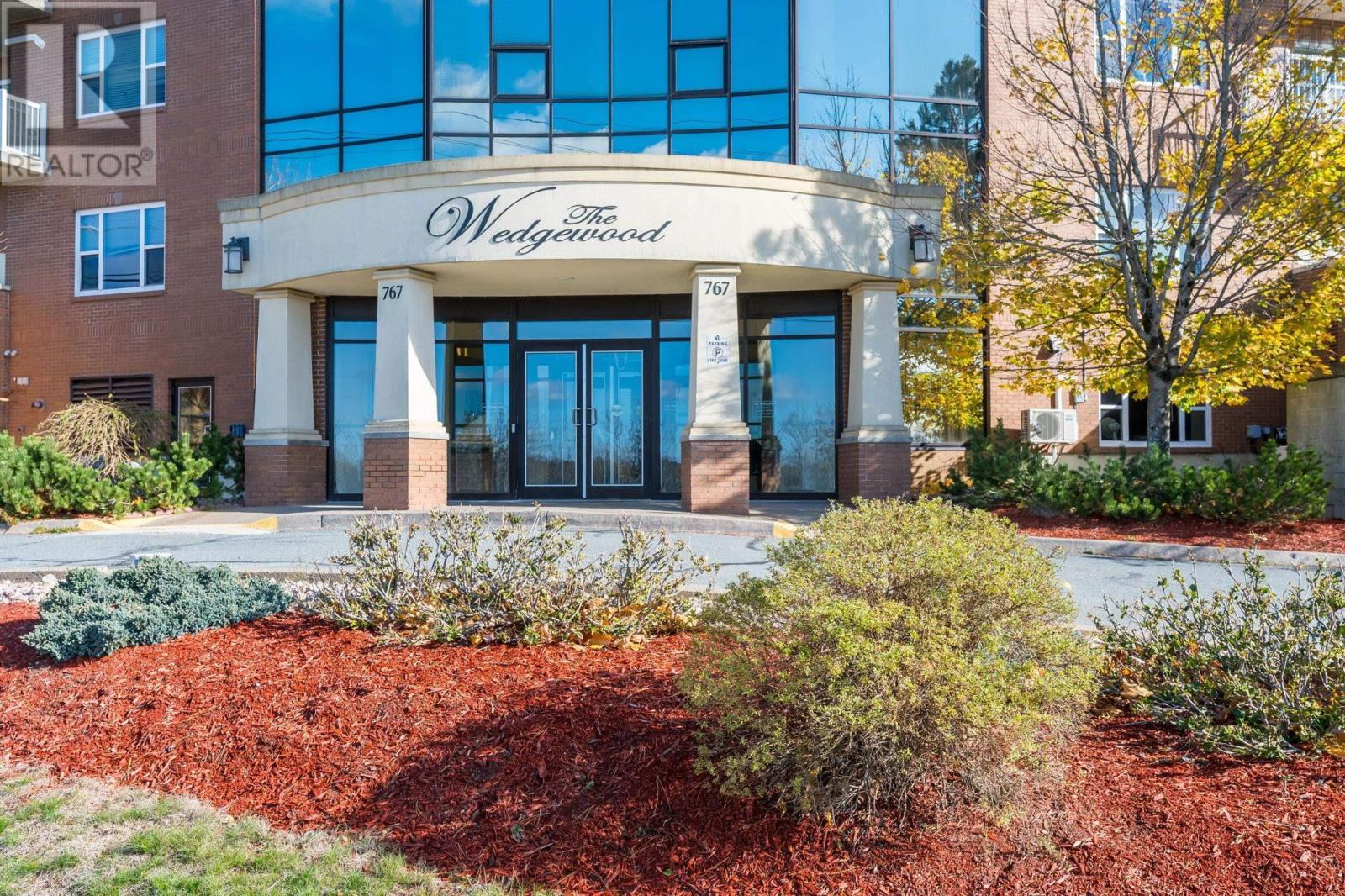 108 767 Parkland Drive