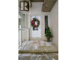 Kitchen - 9030 Lakeshore Drive, Grande Prairie, AB T8X8C8 Photo 3