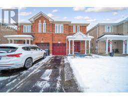 Bedroom 2 - 8 Hollingsworth Circle, Brampton, ON L7A0J7 Photo 5