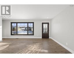 Bath (# pieces 1-6) - 56 Stanfeild Street Sydney, Sydney, NS B1P3X5 Photo 3