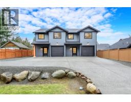 Bathroom - A 1044 Lazo Rd, Comox, BC V9M3W9 Photo 4