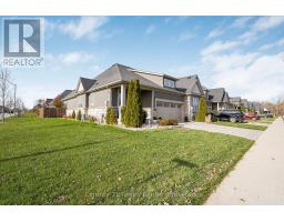 Bedroom 2 - 62 Andrew Lane, Thorold, ON L2V0E4 Photo 2