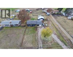 Foyer - 5712 6 Highway, Vernon, BC V1B3E1 Photo 3