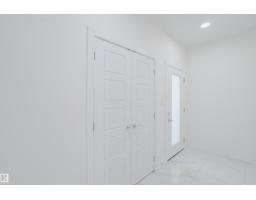 Kitchen - 931 19 Av Nw, Edmonton, AB T6T2X4 Photo 3