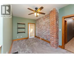 Living room - 794 Winnipeg Street, Prince George, BC V2L2V2 Photo 2