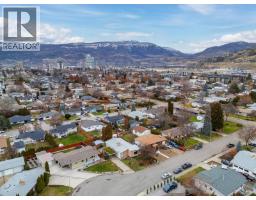 Recreation room - 1424 Lombardy Square, Kelowna, BC V1Y3S7 Photo 2