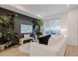 10 33929 Barker Court, Mission, BC V2V0K2 Photo 3