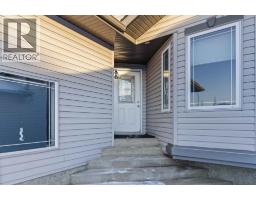 Bedroom - 104 Philpott Bay, Fort Mcmurray, AB T9K2T8 Photo 3
