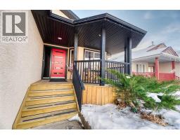 Bedroom - 110 West Creek Springs, Chestermere, AB T1X1N7 Photo 3