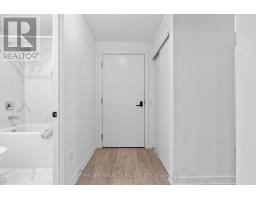 715 220 Missinnihe Way, Mississauga, ON L5H0A9 Photo 5