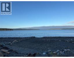 Kitchen - 2112 Beach Dr, Port Mcneill, BC V0N2R0 Photo 5
