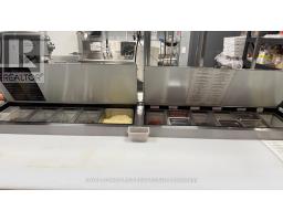 101 9280 Goreway Drive, Brampton, ON L6P4N1 Photo 4